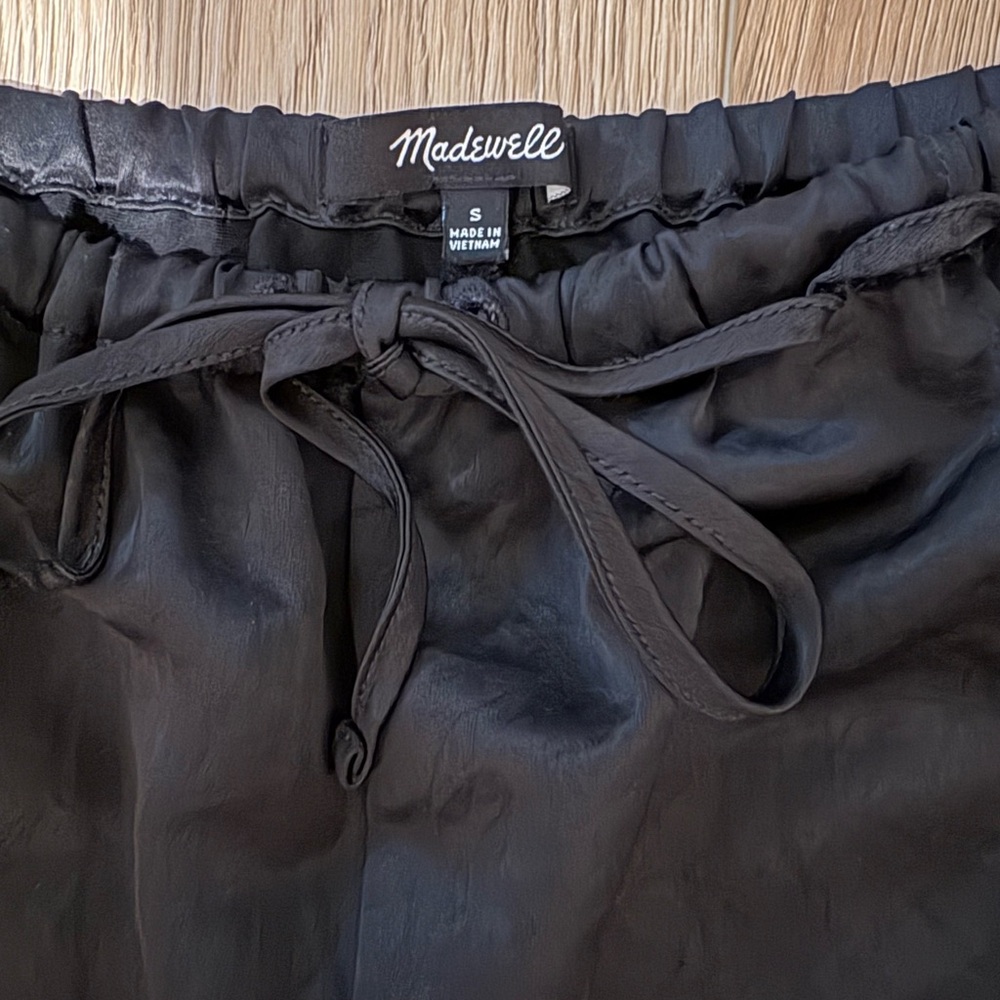 Madewell Pintuck Slim Satin Pants - Picture 8 of 8